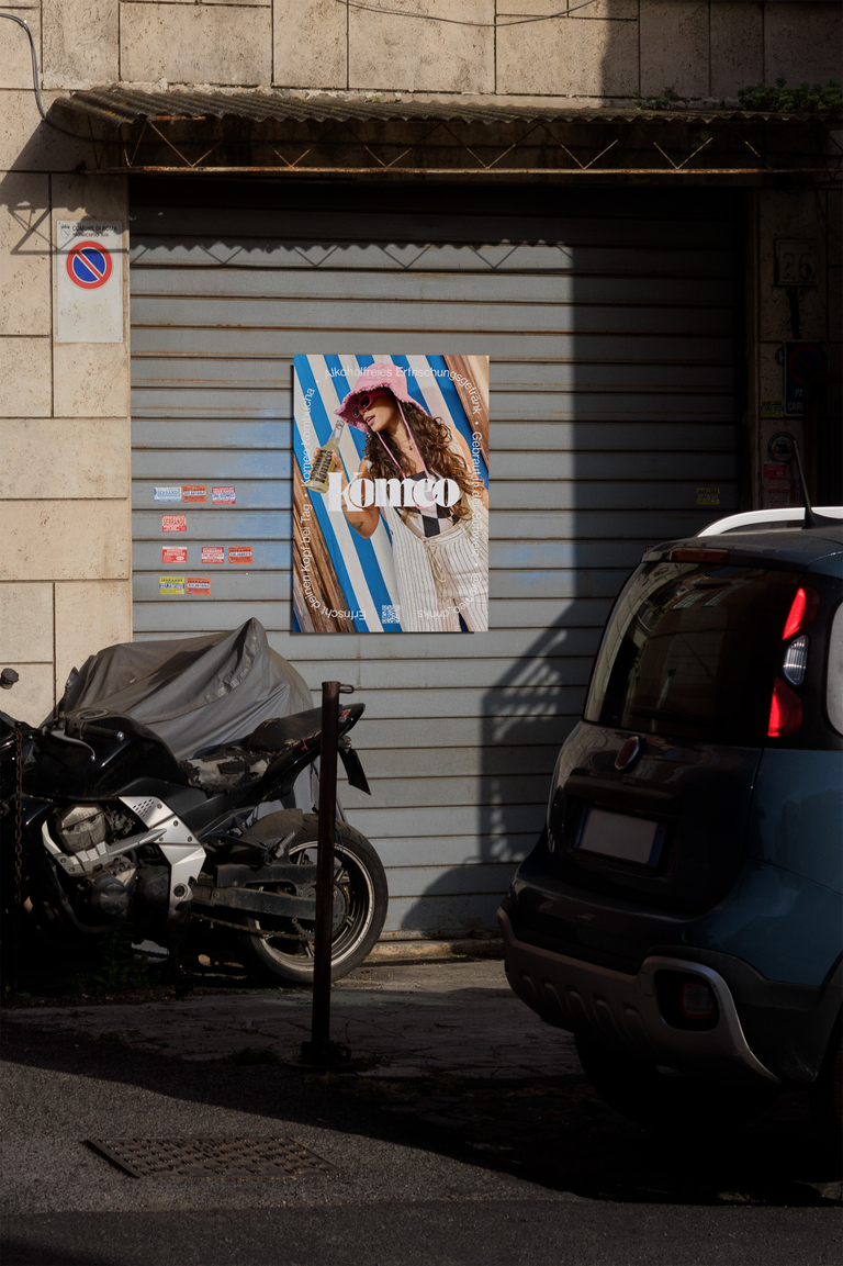 KOMEO F4 Plakat