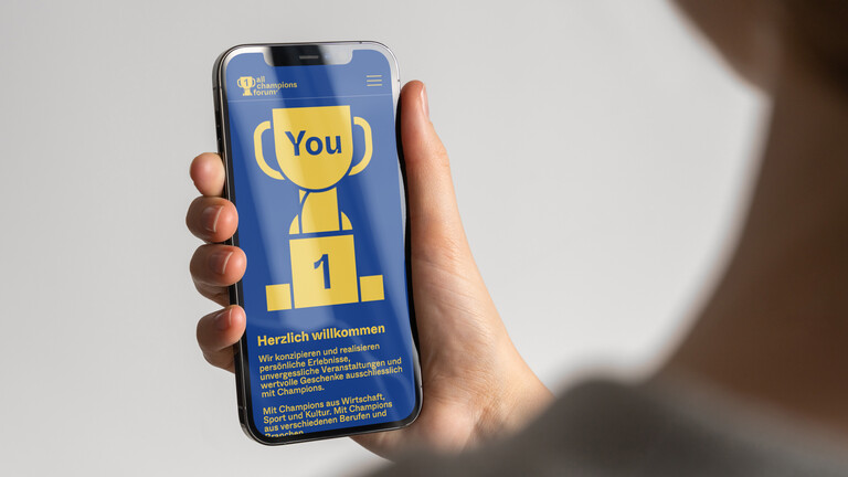 I Phone Show Mobile web