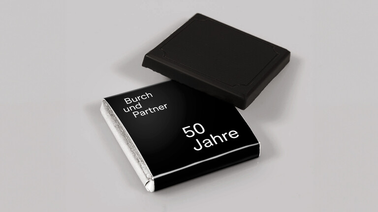 Bu P Chocolate mockup