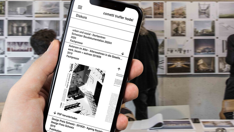 Cometti Iphone X in Hand Mockup 2