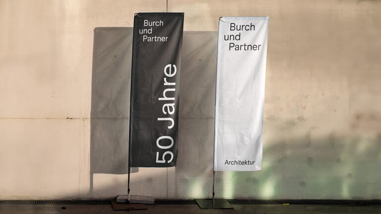 Bu P Flag 16 9