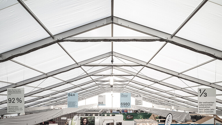 Zugermesse Allmig Stand HR 17 komprimiert