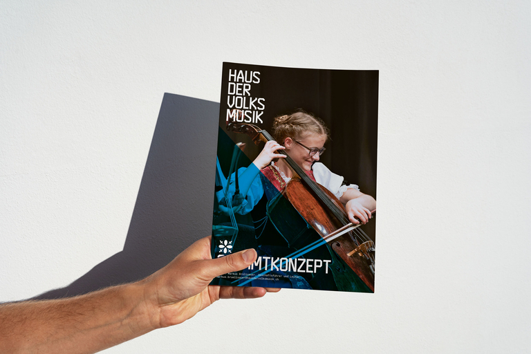 Magazin Mockup 3 1