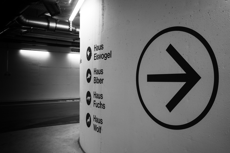 HI ASD Andermatt Parking Reuss 05000 web